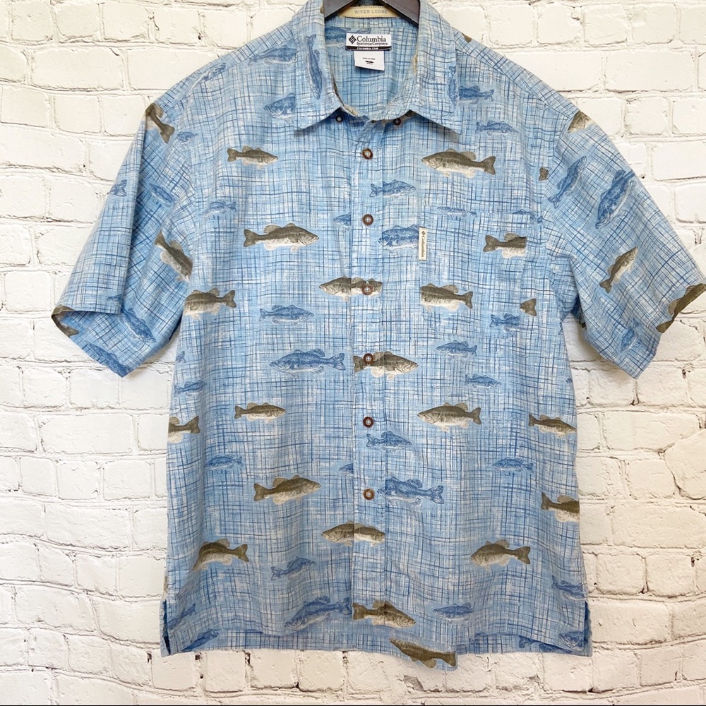4/$25 Columbia fish short sleeve button down river lodge